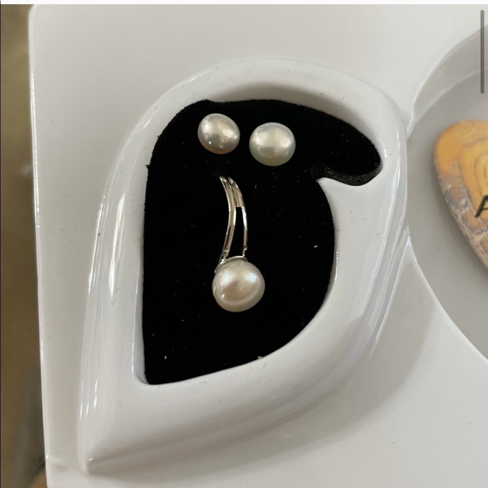 SET OF TWO Chasteness Fortune Pearl jewelry set earrings, necklace & ring - Picture 9 of 17
